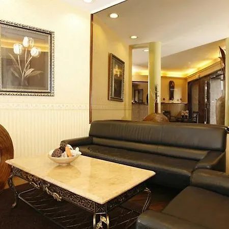 Vienna House Easy By Wyndham Hotel 3*