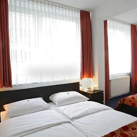 Vienna House Easy By Wyndham Hamburg