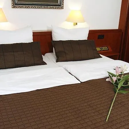 Vienna House Easy By Wyndham Hotel Hamburg