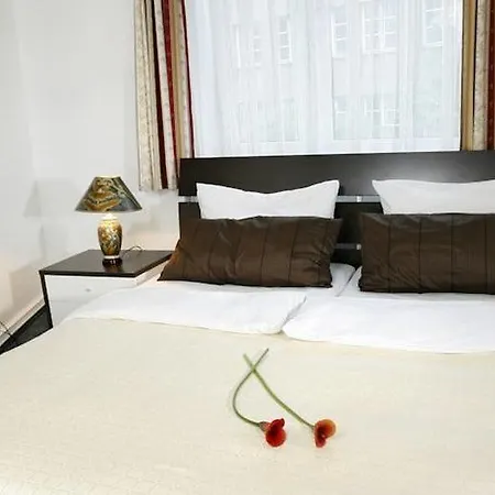 Vienna House Easy By Wyndham 3* Hamburg