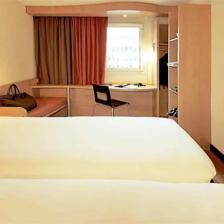 Hotel Ibis Alsterring 3*