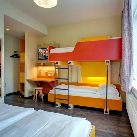 Otel Meininger Center 3*