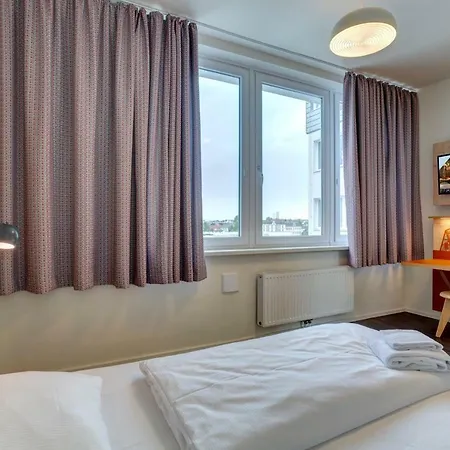 Otel Meininger Center 3*