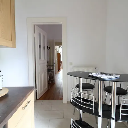 Exclusive Station Apartment