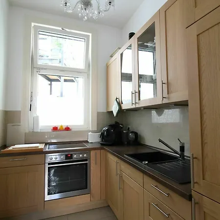 Exclusive Station Apartment