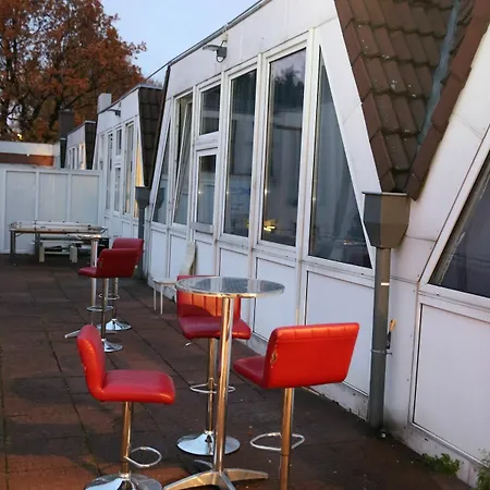 Twinhof 2*