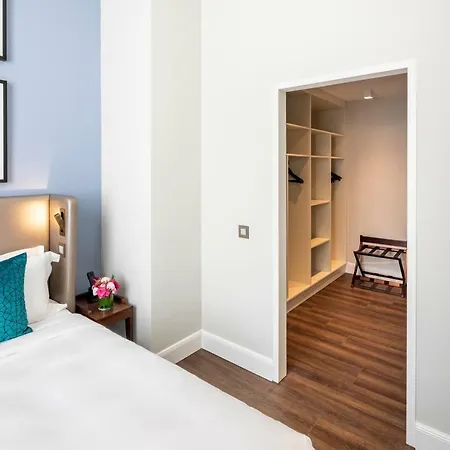 Hotel Fraser 5*