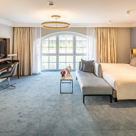 Hotel Fraser