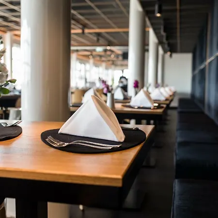 Ginn Elbspeicher Hotel 4*