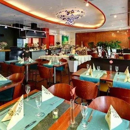 Novum Ambassador Hotel 3*