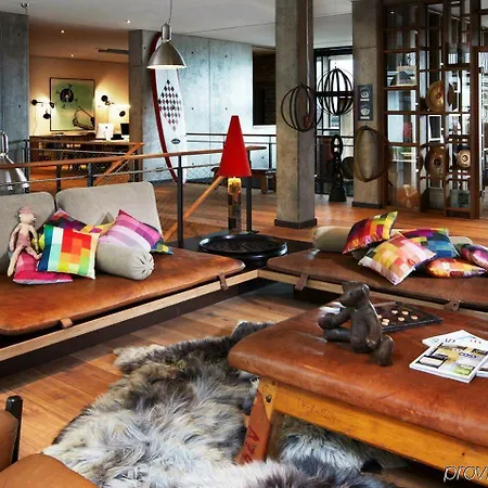 Hotel 25hours Hafencity 4*