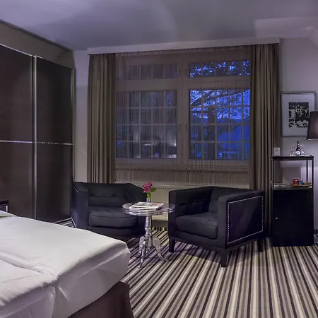 Boutique Poppenbuetteler Hof 4*