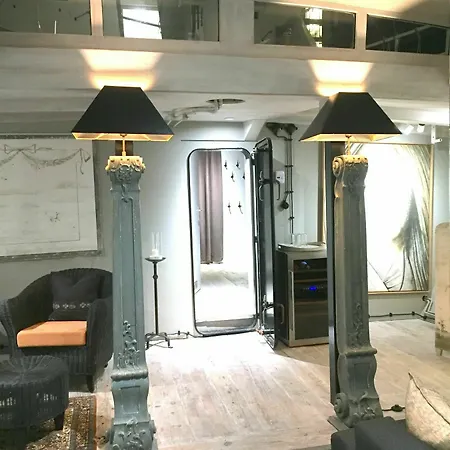 Apartment Horus Hausboot