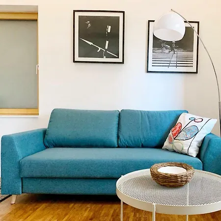 Sehr Schone, Grosse Im Reiherstiegviertel Apartment *