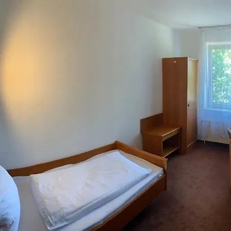 Hotel Rahlstedter Hof 2*