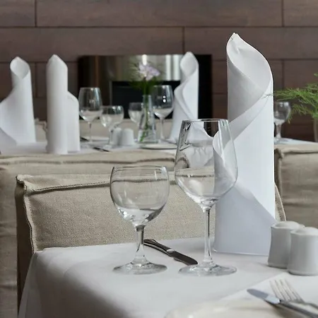 Park Arena Hotell 3*