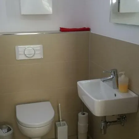 Apartment Sehr Schone, Grosse Im Reiherstiegviertel *