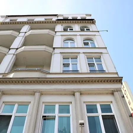 - The Niu, Fusion St. Georg By Ihg Hotel Hamburgo