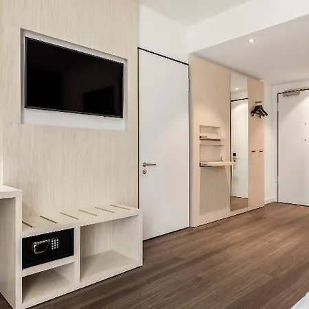 Super 8 By Wyndham Mitte