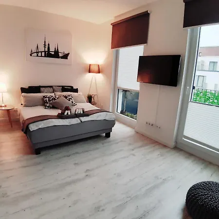 Zimmer Mit Balkon, Hamburg City Homestay