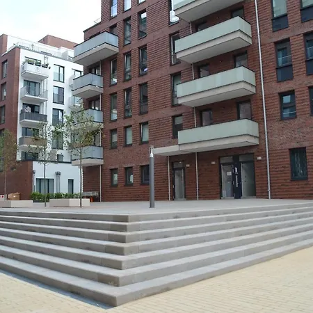 Zimmer Mit Balkon, Hamburg City Homestay *