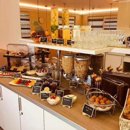 Glinde Hotel 3*
