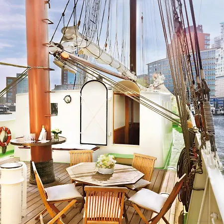 Botel Segelschiff Mare Frisium