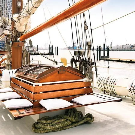 Segelschiff Mare Frisium Botel