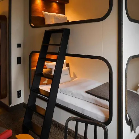25hours Hafencity 4*