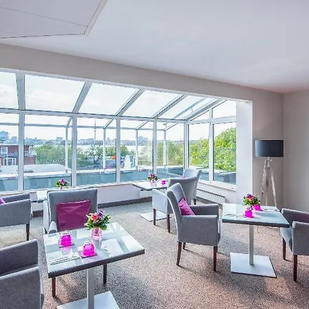 Crowne Plaza Hamburg-city Alster By Ihg 4*