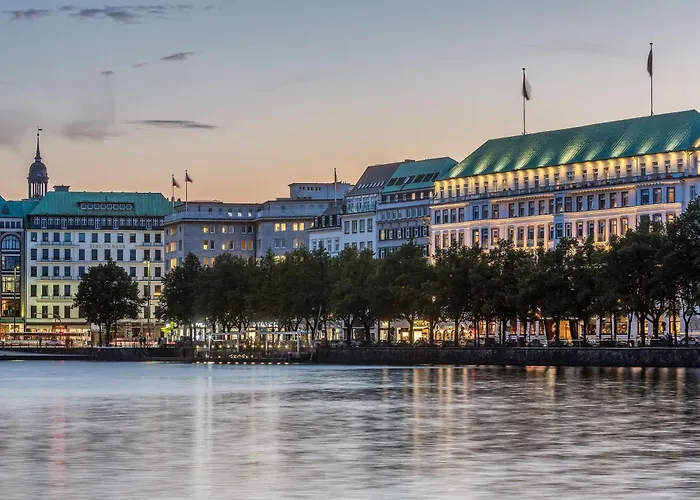 Fairmont Hotel Vier Jahreszeiten, Hotel Des Jahres 2023 & 2024- Die 101 Besten Hamburg photo