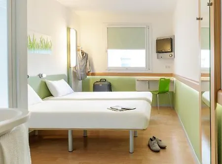 Ibis Budget Ost Hotell 2*