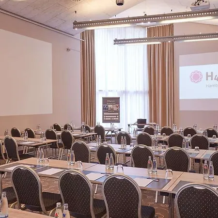 Hotel H4 Bergedorf 4*