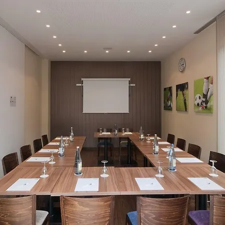Express - St. Pauli-messe Hotel