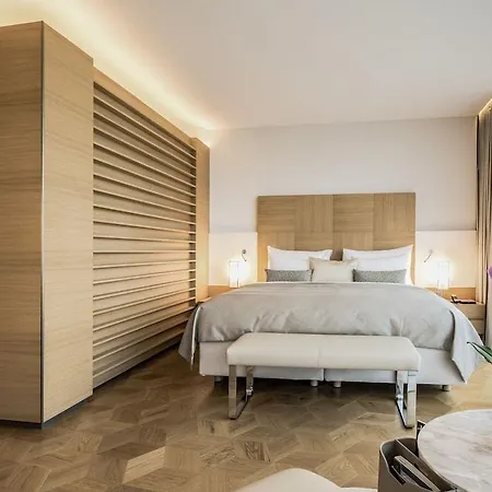 Intercontinental Hotel