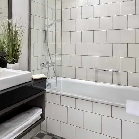 Apartmanhotel Citadines Michel 4*