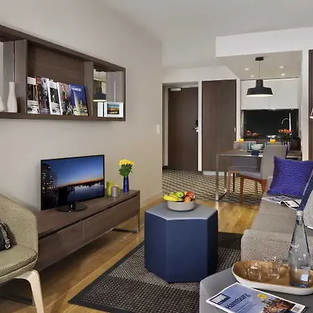 Citadines Michel 4*