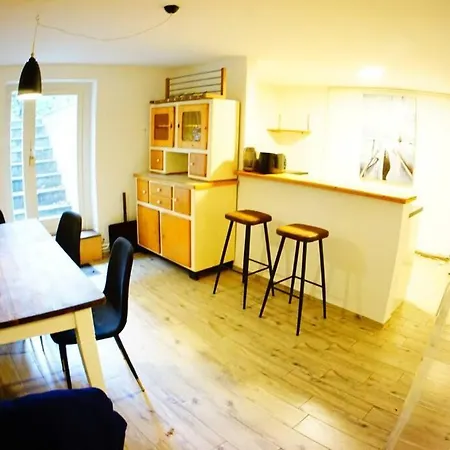 Appartamento Gemuetliche 3-zkb Wc Souterrainwohnung In Bestlage