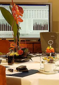 فندق كورتيارد مطار هامبورج 4*