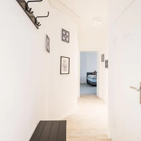 Spacious With 2 Bedrooms * Hamburgo