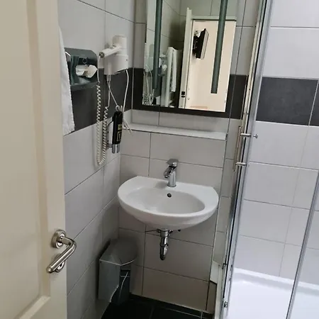 Shop 23 Nocleg ze śniadaniem *