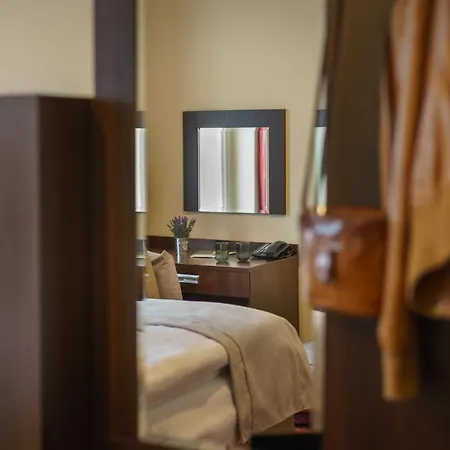 Hotel Graf Moltke 3*