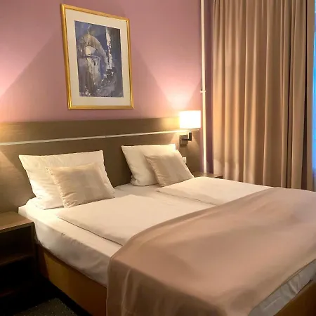 Hotel Hansehof 3*
