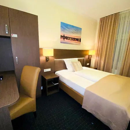Hotel Hansehof 3*