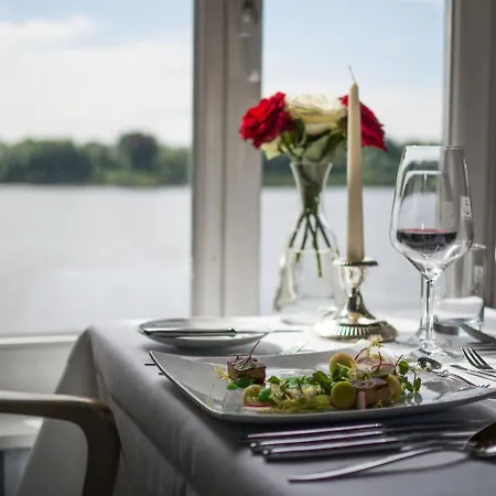 Traditionshaus By Zollenspieker Faehrhaus Hotel 4*