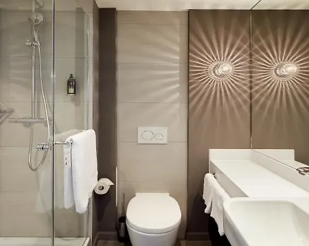 Premier Hotell
