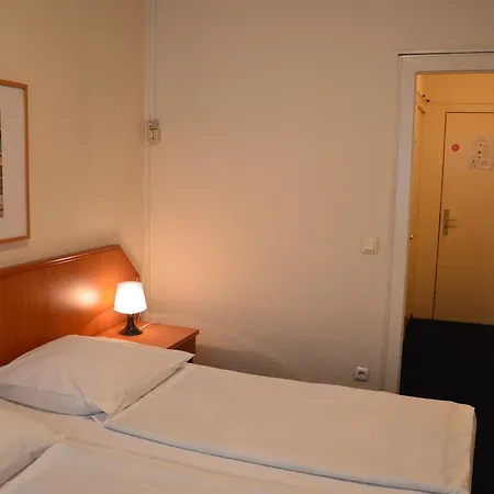 Hotell Mercedes/centrum Hamburg-Harburg