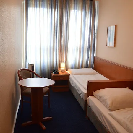 Hotell Mercedes/centrum