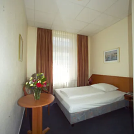 Terminus Am Hauptbahnhof & Zob Hotel