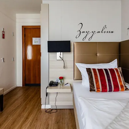 Hotel Zum Zeppelin 3*